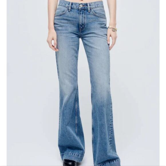 NWT RE/DONE 70s Low Rise Bell Bottom Flare Jeans Lake Blue Size 26 - Picture 1 of 11